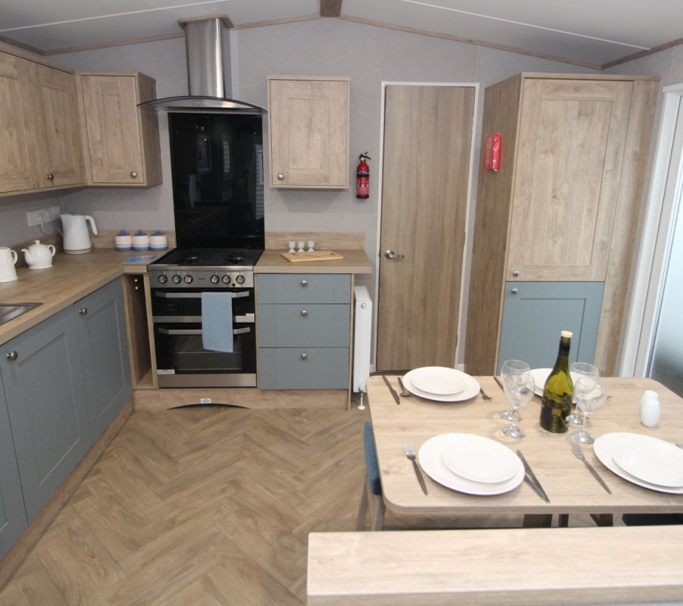 Fitted kitchen and dining area in the Wimbledon